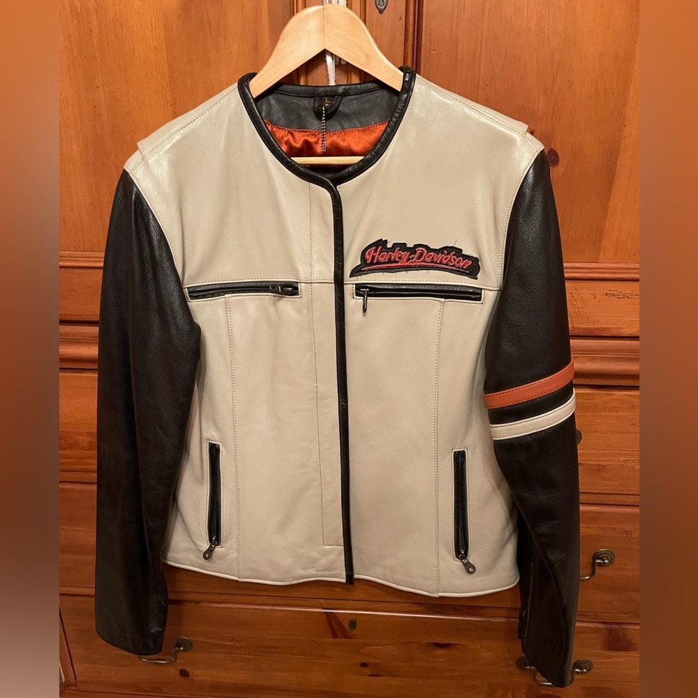 Harley Davidson leather jacket. Excellent condition